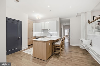 The Flats unit 113, Washington, DC 20036 - photo 3