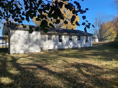 102 Reynolds St, Beaver Dam, KY 42320 - photo 2