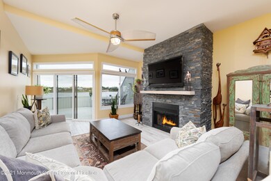 9 Bridgewaters Dr unit 21, Oceanport, NJ 07757 - photo 4