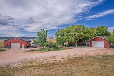 899 Douglas Rd, Sundance, WY 82729 - photo 4