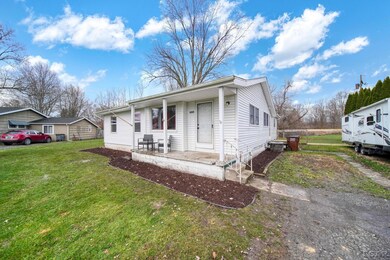 2369 Linden Ct, Adrian, MI 49221 - photo 6