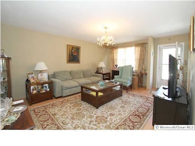 21 S Chestnut Ave, Whiting, NJ 08759 - photo 4