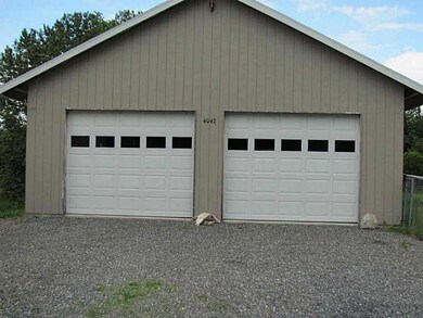 Garage.