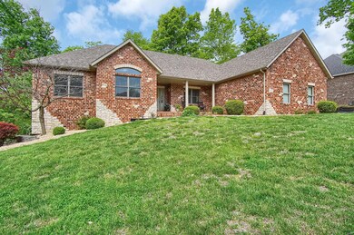 18 Hunters Glen Dr, Maryville, IL 62062 - photo 2