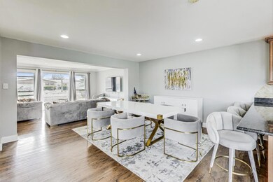 7316 Palma Ln, Morton Grove, IL 60053 - photo 3