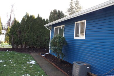 1223 S Water St, Silverton, OR 97381 - photo 6