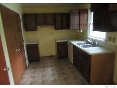 6837 Mason Run Dr, North Chesterfield, VA 23234 - photo 4