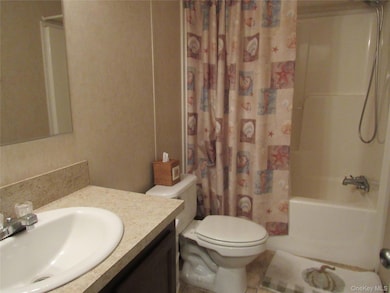 1964109 River Rd, Calverton, NY 11933 - photo 7