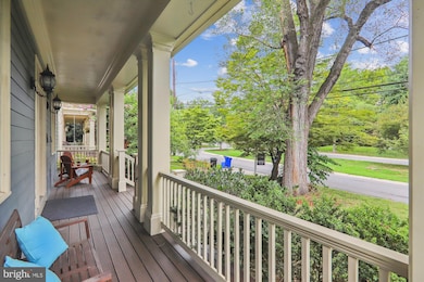 4708 Glenbrook Pkwy, Bethesda, MD 20814 - photo 2