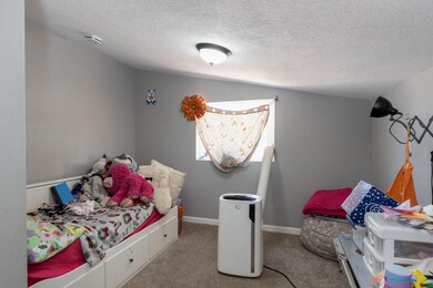 162 E 100 N (1 of 16)