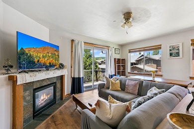 10592 Boulders Rd unit 8, Truckee, CA 96161 - photo 4