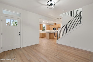 06-Entry and Living Room