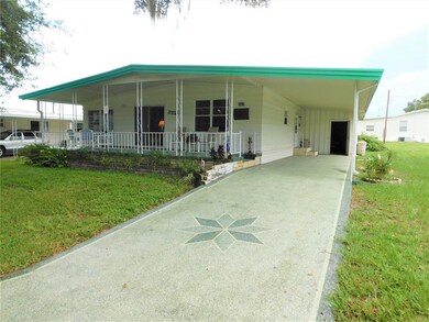 37218 Lakewood Dr, Zephyrhills, FL 33542 - photo 2