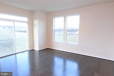 20218 Capital Ln, Hagerstown, MD 21742 - photo 3