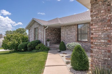 503 N 37th St, Nixa, MO 65714 - photo 2