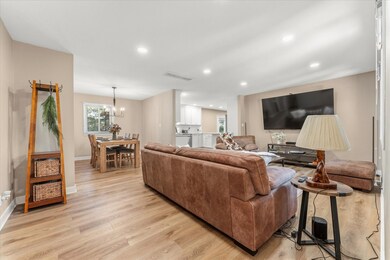 408 Weathering Dr, Mahomet, IL 61853 - photo 7