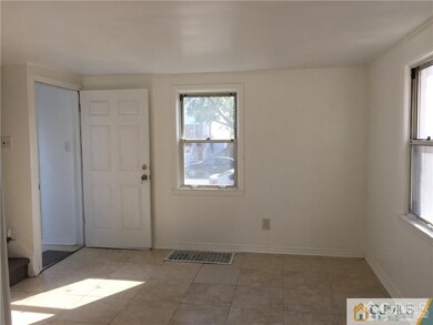 20 Pulaski Ave, Carteret, NJ 07008 - photo 2