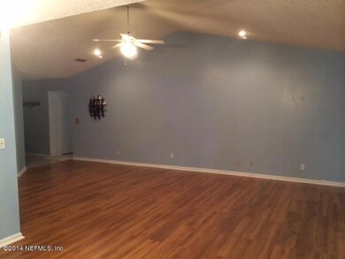 8234 Lakemont Dr, Jacksonville, FL 32216 - photo 6