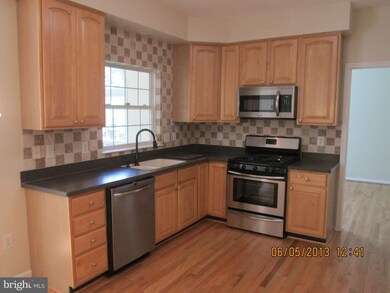 8818 Country Oak Dr, Odenton, MD 21113 - photo 3