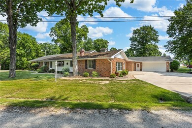 1505 Hickory Hill Dr, Effingham, IL 62401 - photo 5