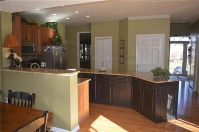 large kitchen island, great for buffets style get 