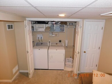 96 Mechanic St unit B, Foxboro, MA 02035 - photo 4