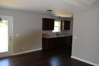 1514 S Spring St, Manchester, TN 37355 - photo 2