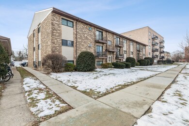 1243 Brown St unit 3E, Des Plaines, IL 60016 - photo 2