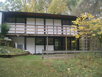 side view with walk around deck