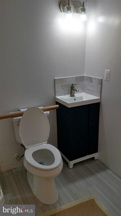 15004 Woodglen Ct, Dumfries, VA 22025 - photo 3