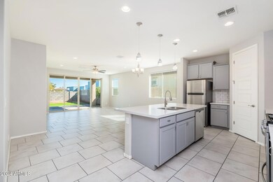 2764 W Apollo Rd - 07