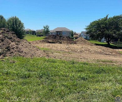 6915 SW 43rd Terrace, Topeka, KS 66610 - photo 3