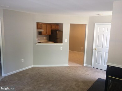 8313 Green Heron Way unit 14, Lorton, VA 22079 - photo 5
