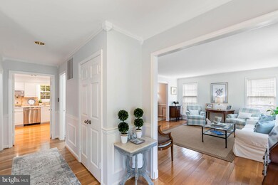 9811 Dansk Ct, Fairfax, VA 22032 - photo 3