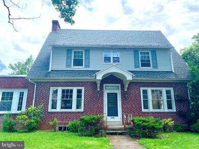 939 Wayne Ave, Reading, PA 19610 - photo 3