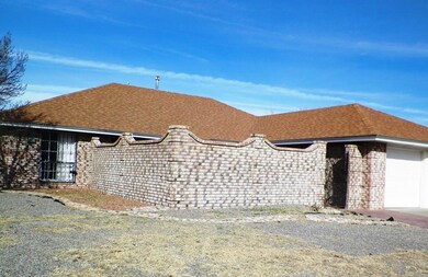 1937 Septiembre Dr, El Paso, TX 79935 - photo 3