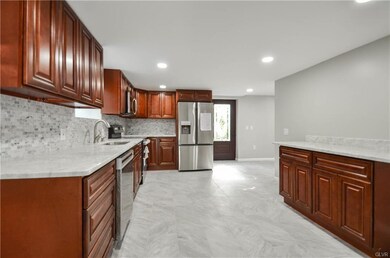 5661 Limeport Pike, Coopersburg, PA 18036 - photo 5