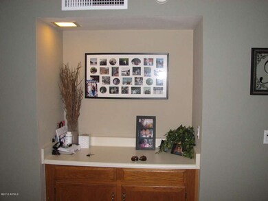 Key Drop/Credenza