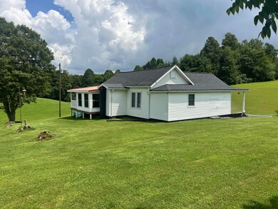 111 Gatewood Ln unit 111, Summersville, WV 26651 - photo 6