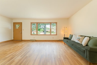 1 Gary Ct, Normal, IL 61761 - photo 6