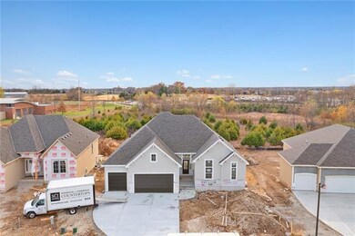 9342 Carbondale St, Lenexa, KS 66227 - photo 2