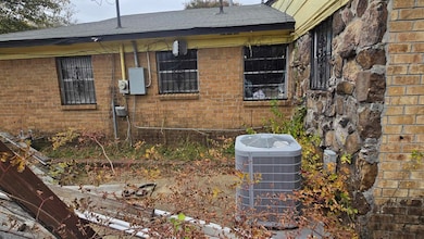 1240 Louisville Ave, Memphis, TN 38107 - photo 5