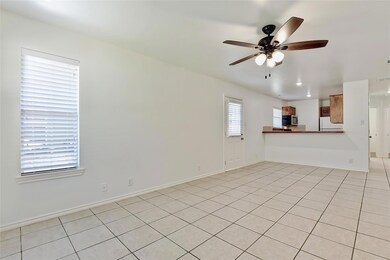 1018 W Coffin St unit 101, Denison, TX 75020 - photo 4