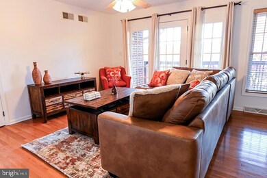 1184 Hollywell Ave, Chambersburg, PA 17201 - photo 2