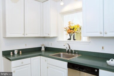 500 Bayview Point Dr, Edgewater, MD 21037 - photo 7