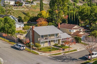 16833 Nearview Dr, Canyon Country, CA 91387 - photo 4