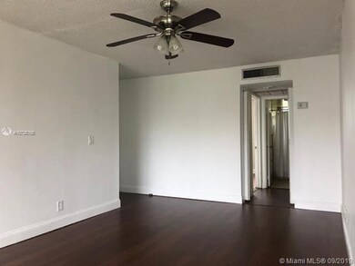 unlisted-address, Davie, FL 33324 - photo 6