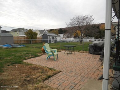 62 Barber St, Kingston, PA 18704 - photo 3