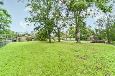 6205 Morrow St, Houston, TX 77091 - photo 2