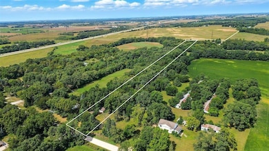 4502 W Mount Vernon Rd, Cedar Falls, IA 50613 - photo 2